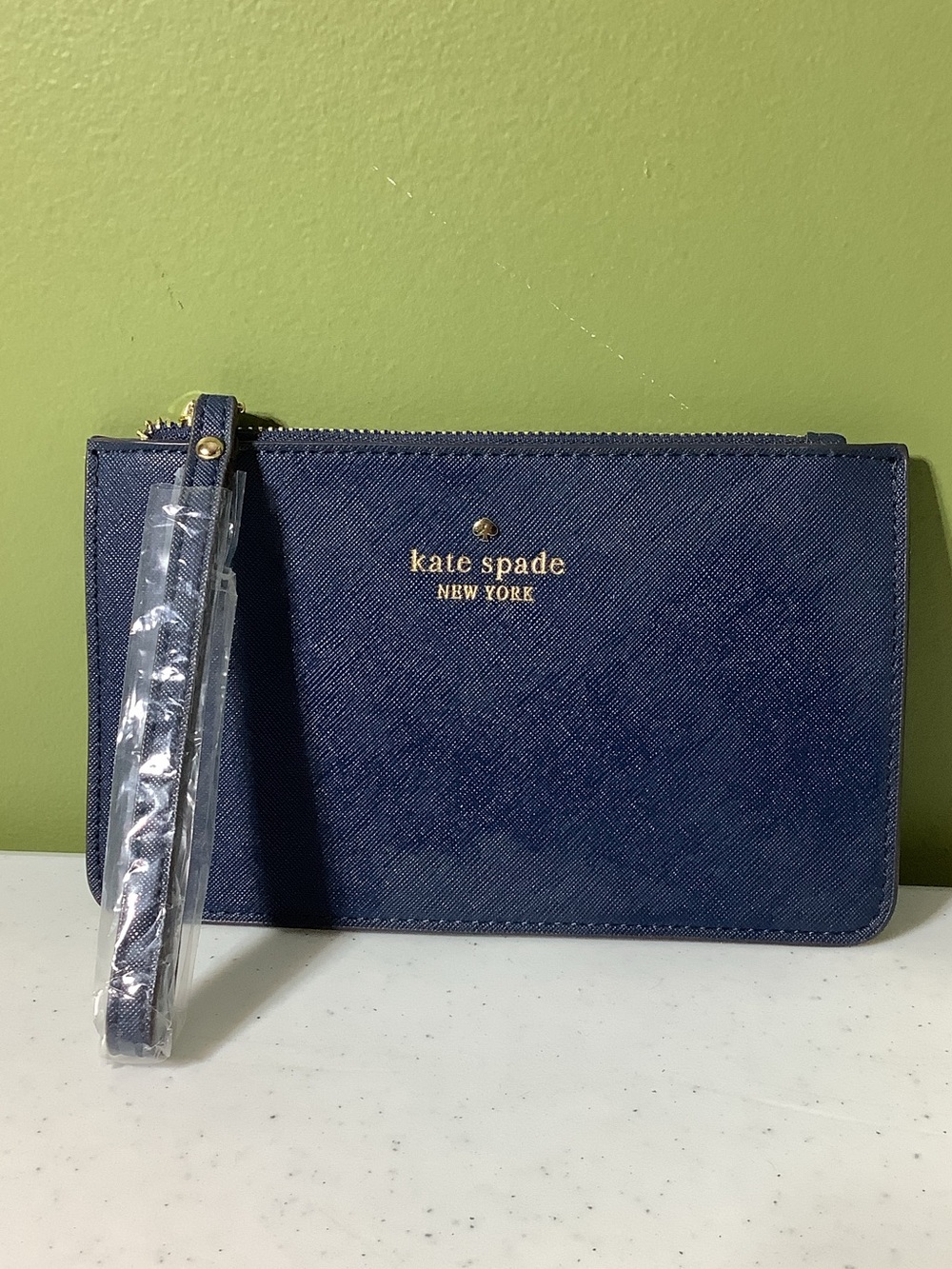 Kate Spade navy wristlet
